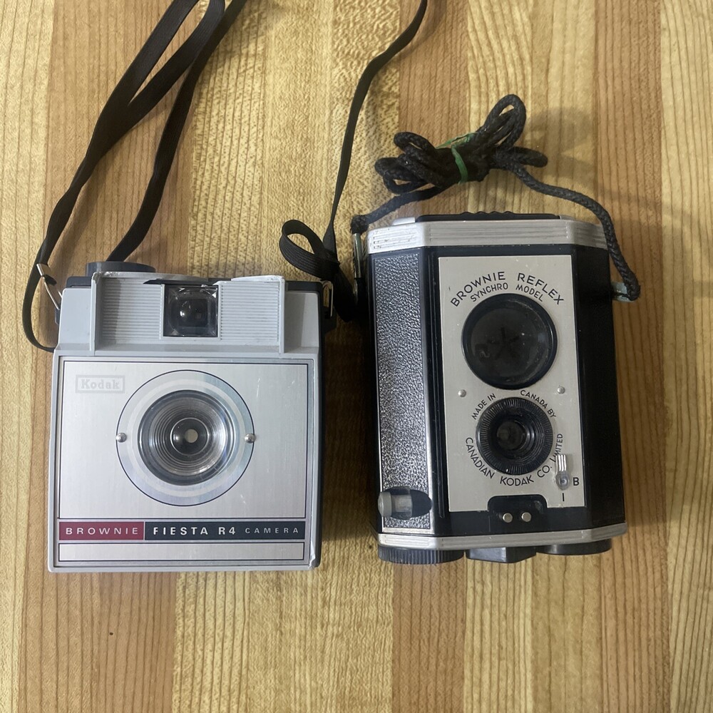 Vintage Kodak Brownie Reflex Synchro Model 127mm Film Camera & Fiesta R4 Lot